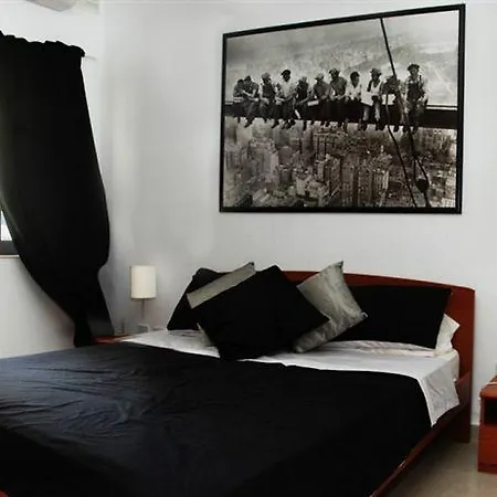 Hotel The White House 3*
